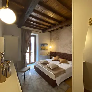 rhonas-rooms.it-romehotels.com/
